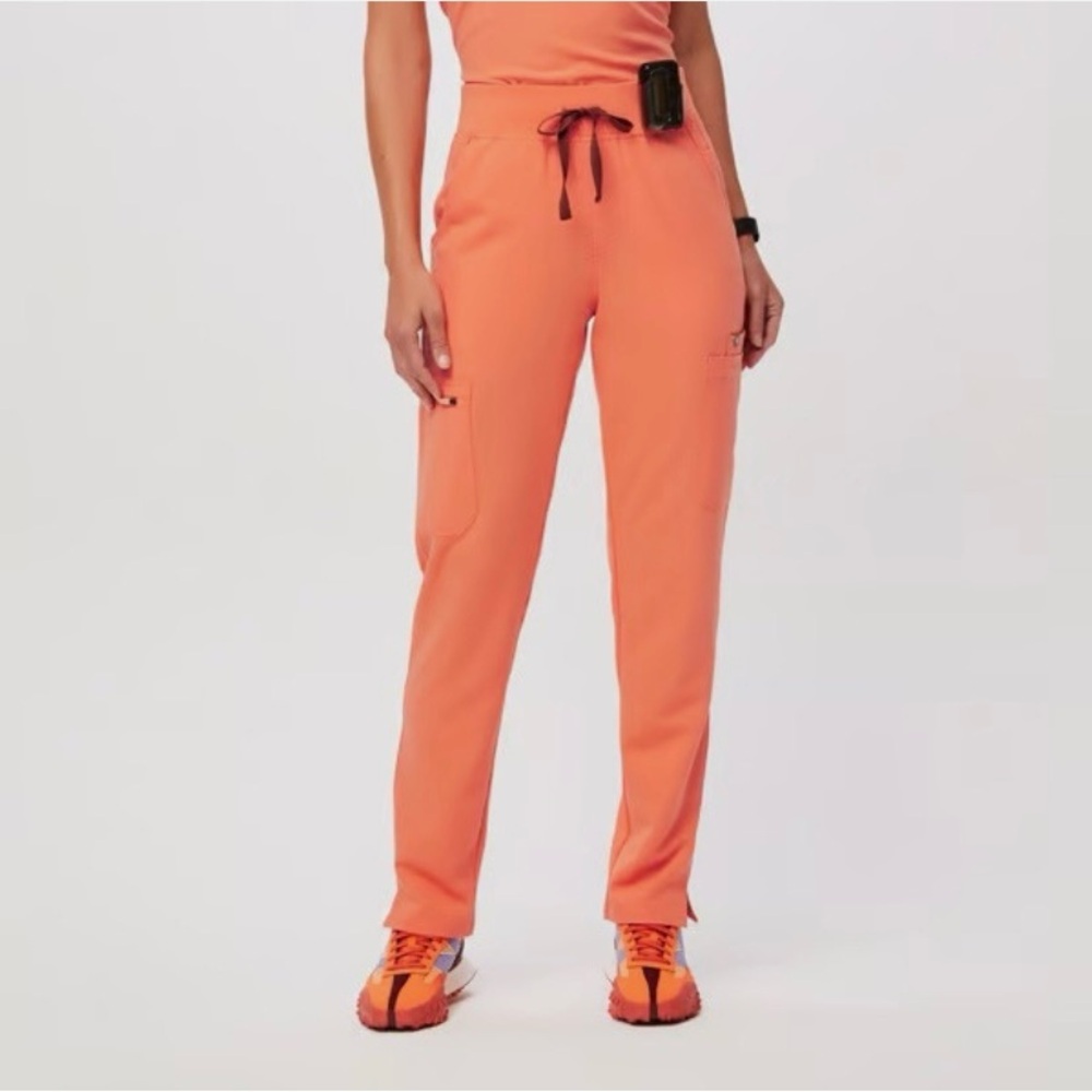 Figs Papaya Scrub Bottoms Size M